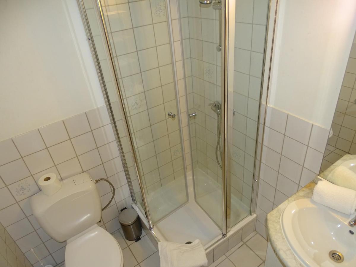 Budget Flats Bryssel Exteriör bild
